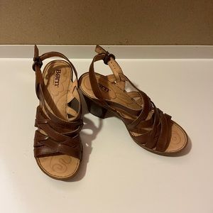 Born leather tan brown strappy sandals heels SZ 6